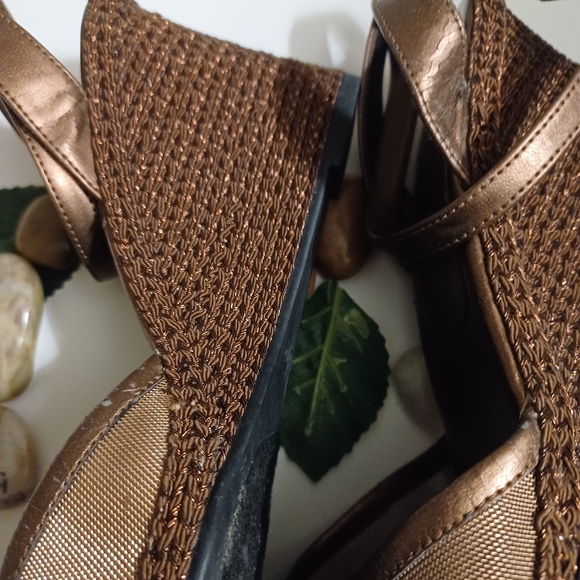 Life Stride wedge heel sandals - Picture 10 of 10